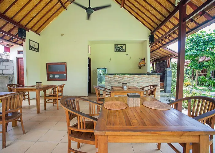 Hotel The Parnas 3*