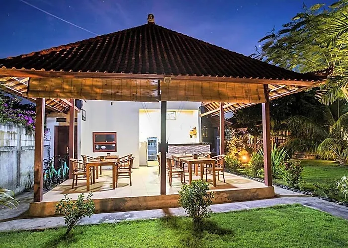 Hotel The Parnas 3*